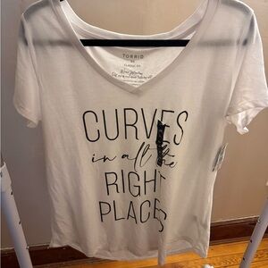 Torrid White Fitted Short Sleeve Tee. NWT